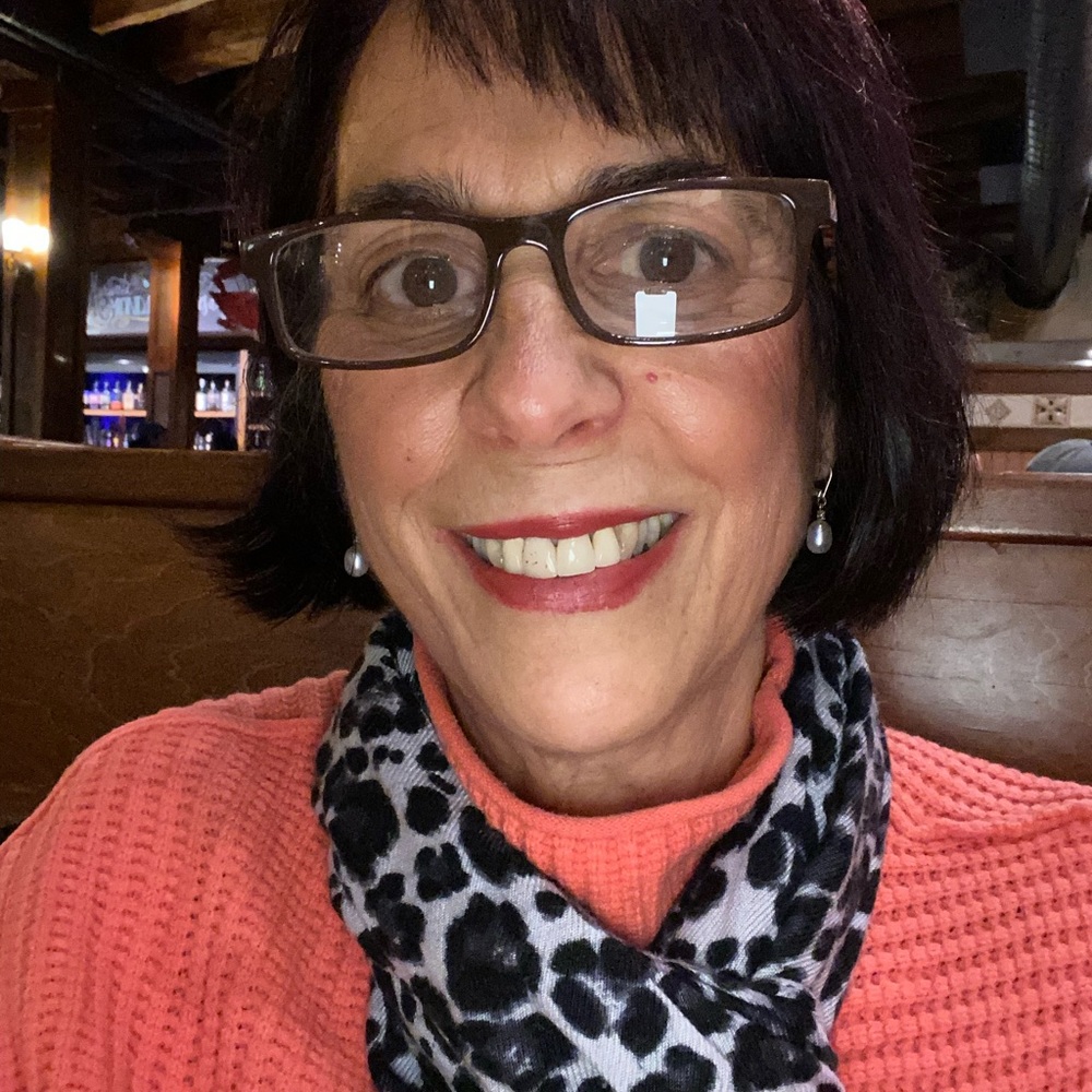 Meet your Posher, Paula